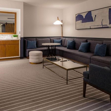 Cambria Hotel Boston Сомервилл Экстерьер фото