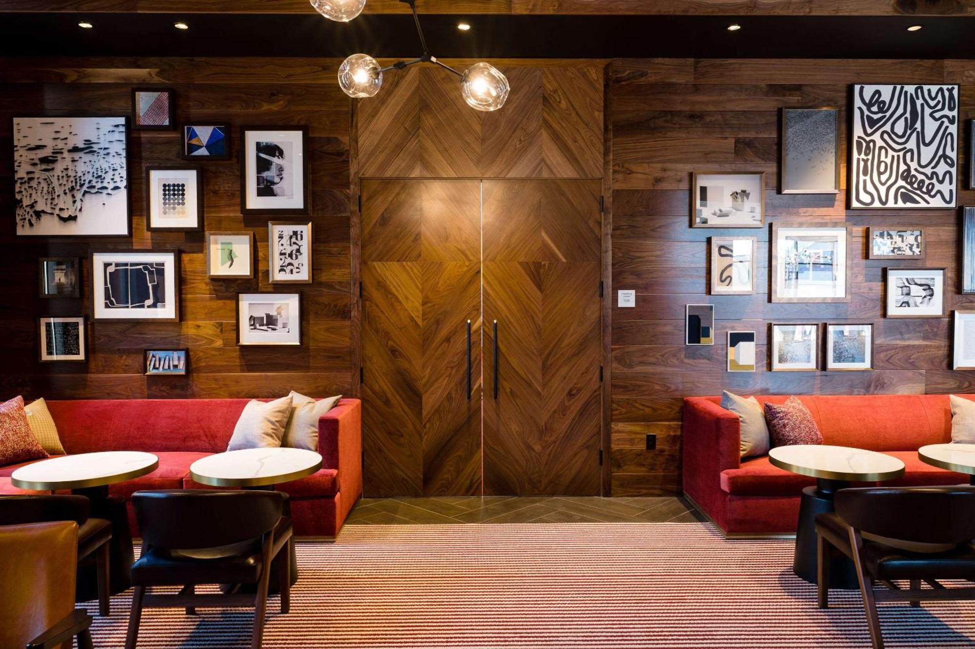 Cambria Hotel Boston Сомервилл Экстерьер фото