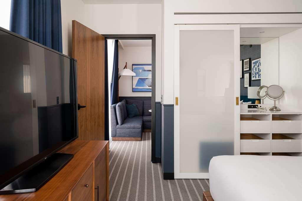 Cambria Hotel Boston Сомервилл Номер фото